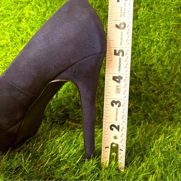 Just Fab, navy blue platform heels, size 6, worn twice, great color! - Picture 4 of 4